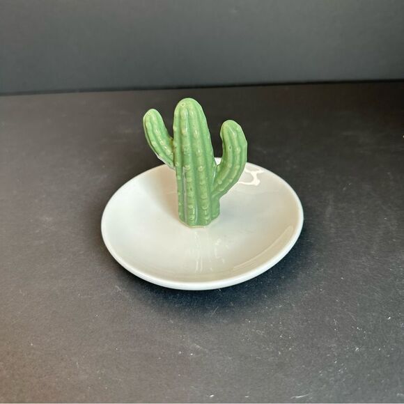 Ceramic Cactus Ring Holder Trinket Dish 4x2.5 - Picture 1 of 3